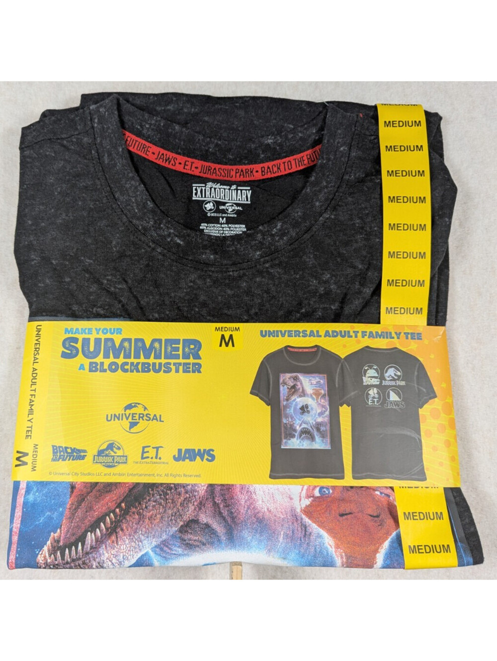 Universal - Kids Family T-Shirt - Jurrasic Park - ET - Jaws - Size: M